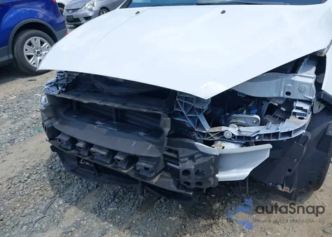 2018 Ford Focus Se z USA, uszkodzony, nr VIN 1FADP3K25JL331773